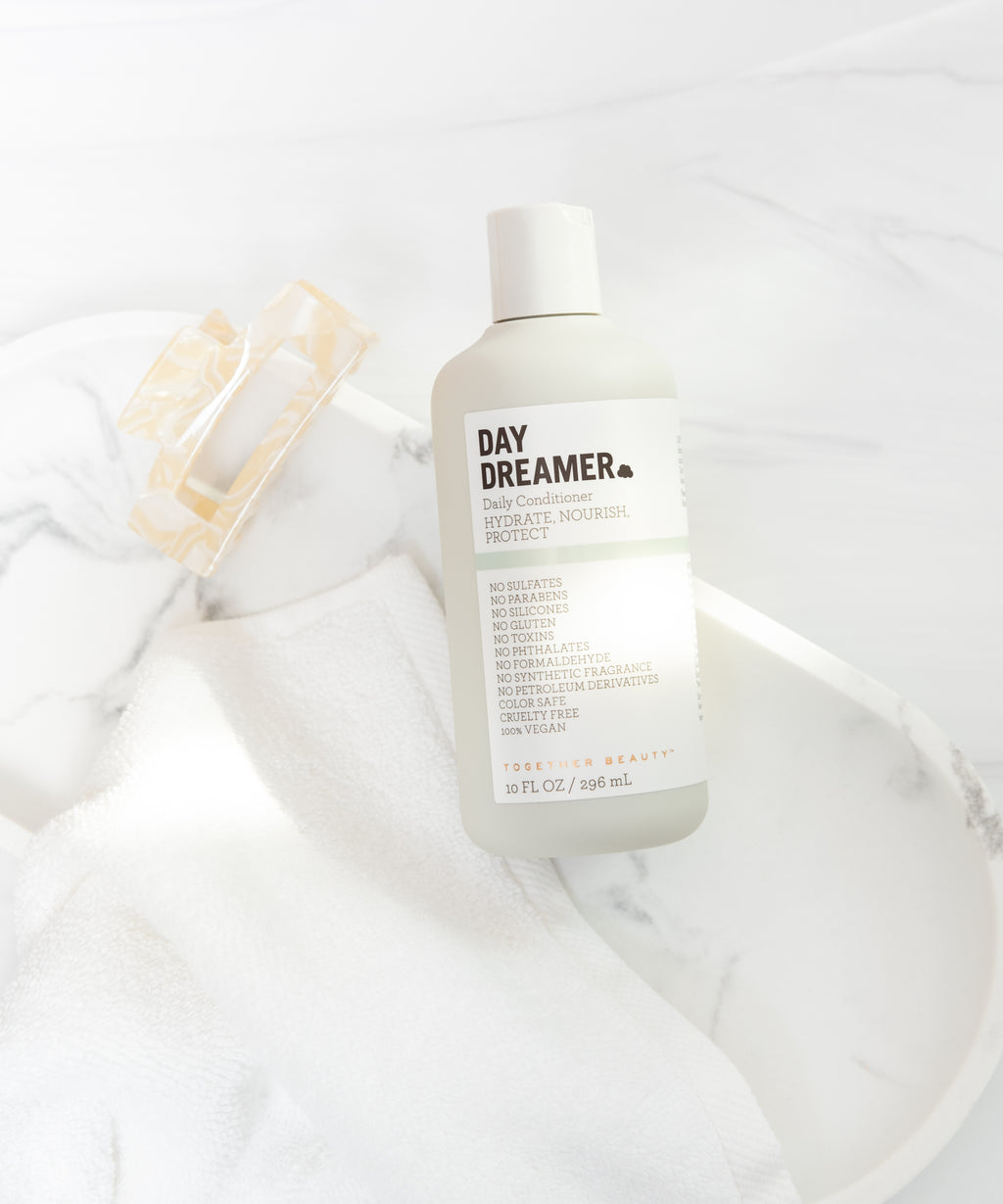 Day Dreamer hydrating daily conditioner for hair